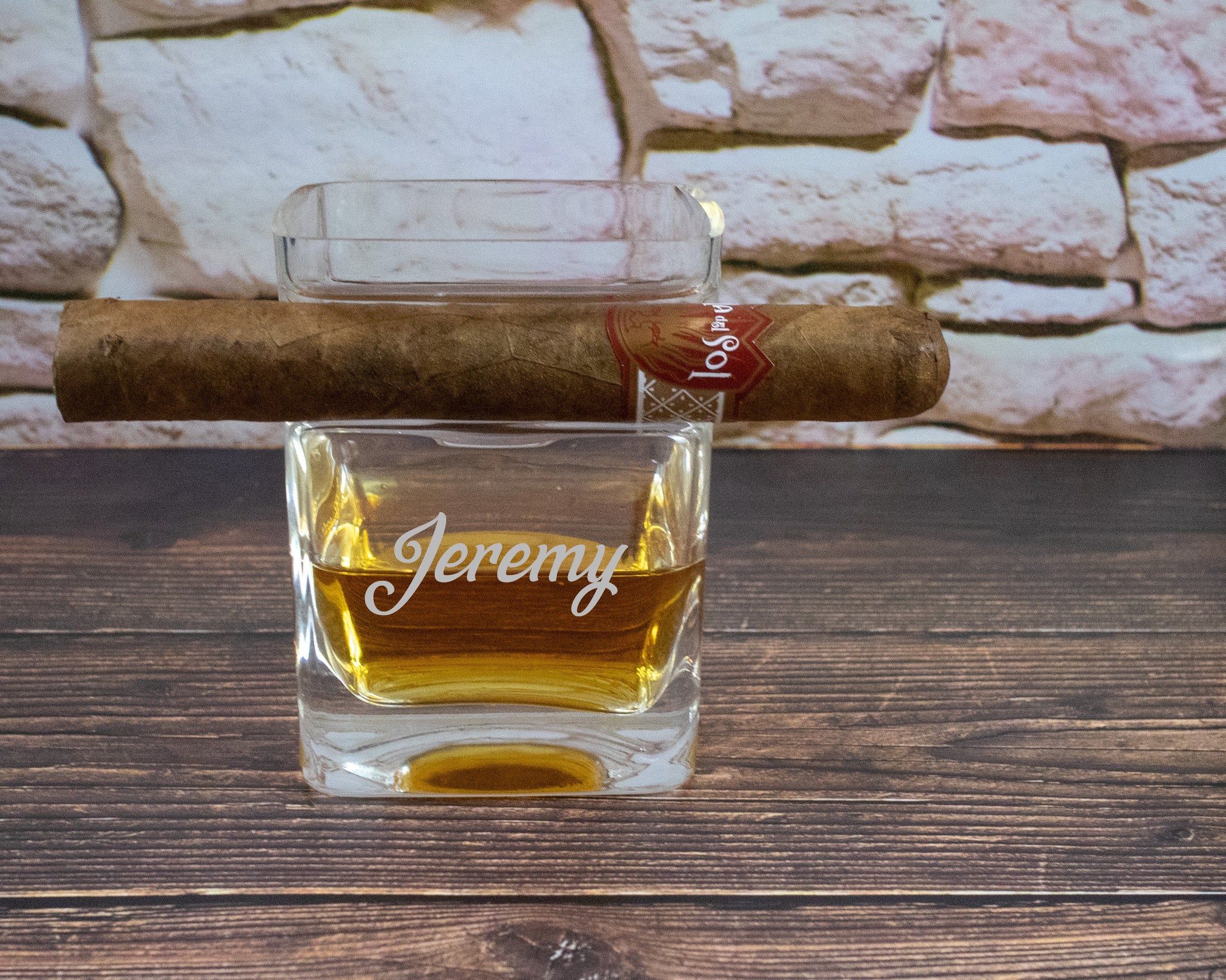 Cigar Whiskey Glass in Wood Gift Box